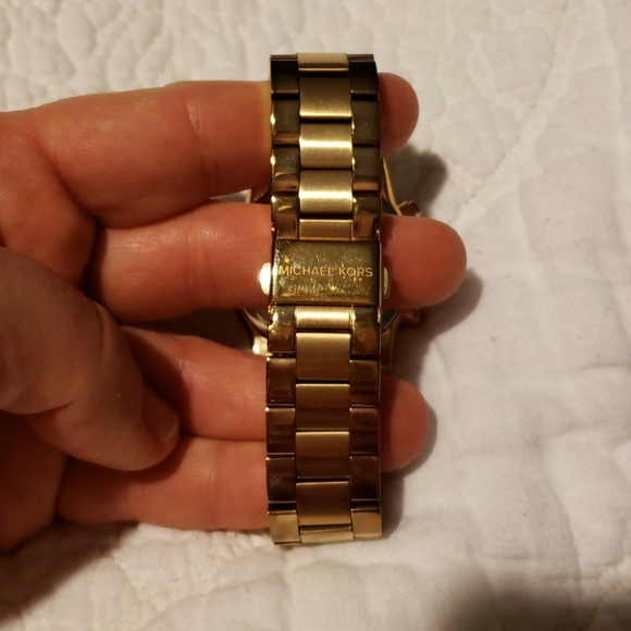 Rose Gold Michael Kors Watch - Picture 2 of 2